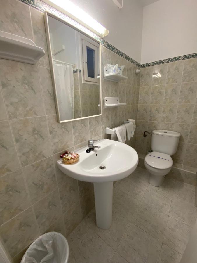 Hostal Pitiusa Ibiza Town Exterior photo